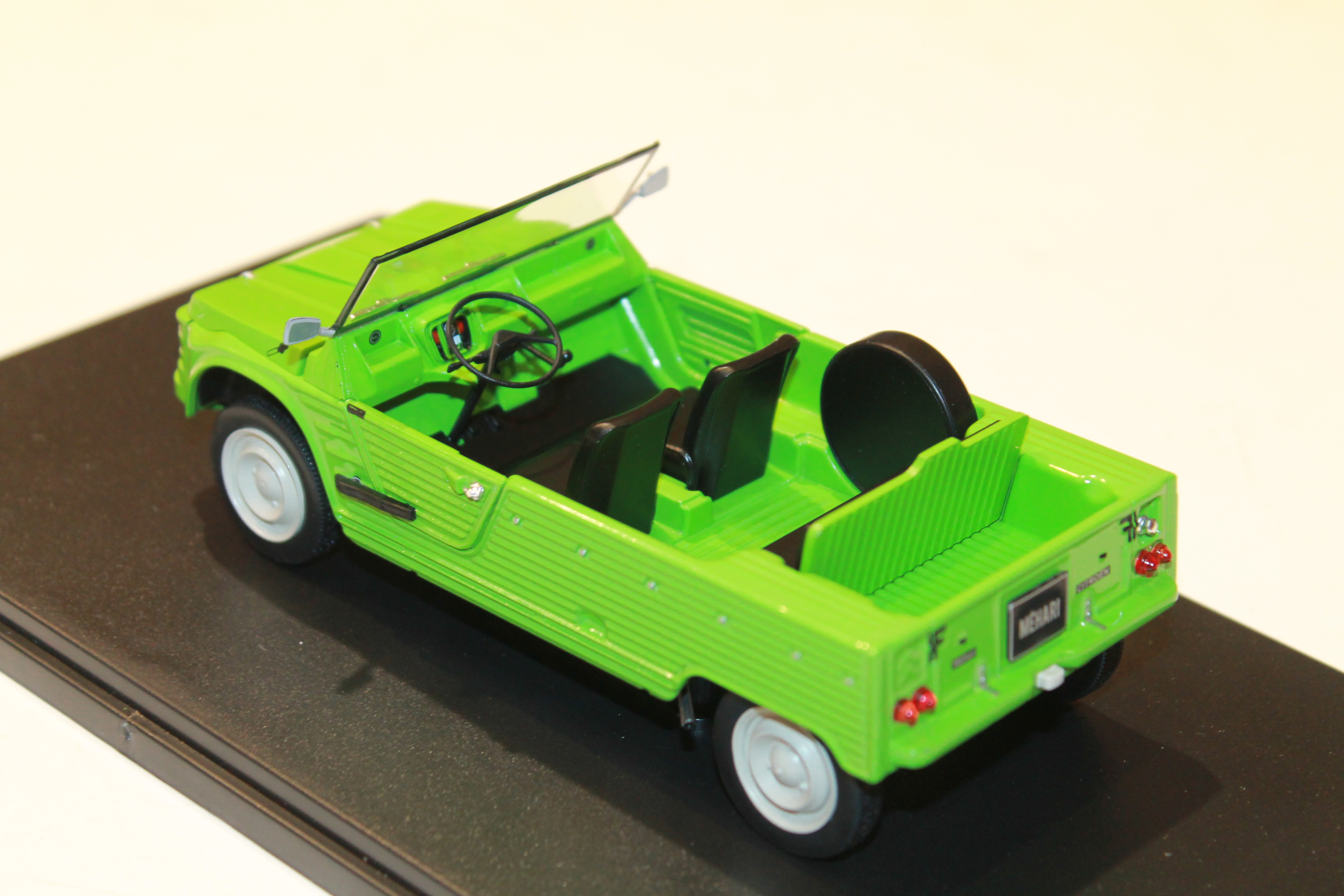 CITROEN MEHARI VERTE WHITEBOX 1/24°