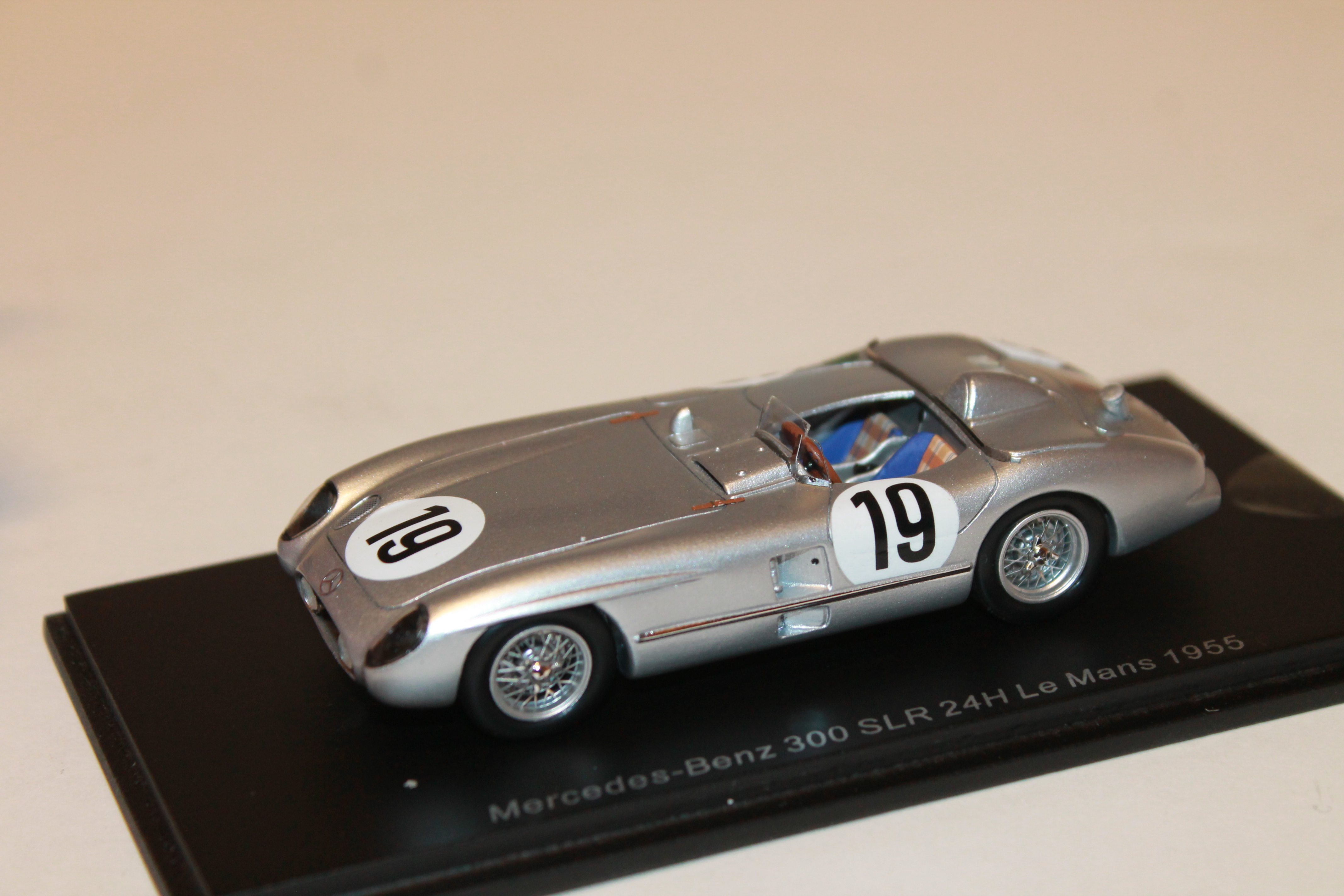 MERCEDES BENZ 300 SLR N°19 24LM 1955 SPARK 1/43°