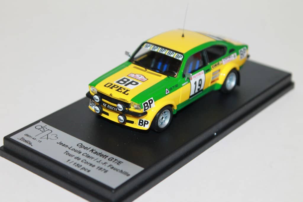 Modèle Réduit Opel Kadett GT/E 1976 Jaune - Échelle 1/43 Par IXO, Occasion Comme Neuve