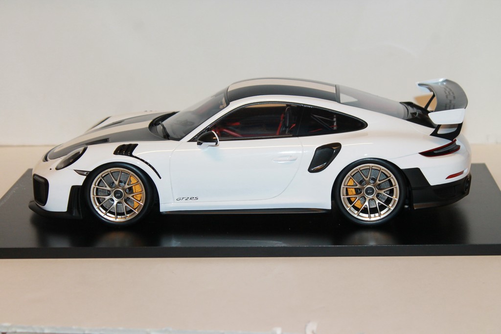 PORSCHE 911 TYPE 991 GT2 RS WEISSACH PACKAGE 2018 SPARK 1/12°