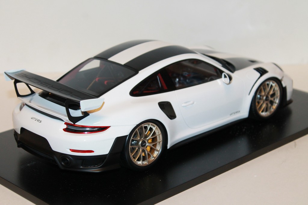 PORSCHE 911 TYPE 991 GT2 RS WEISSACH PACKAGE 2018 SPARK 1/12°