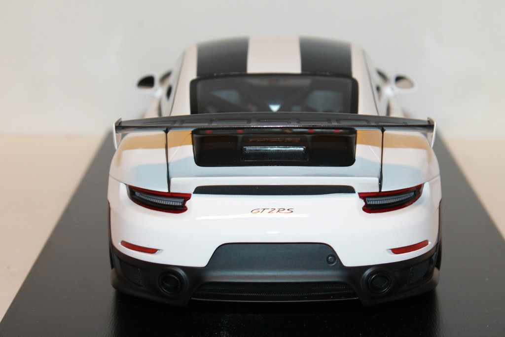 PORSCHE 911 TYPE 991 GT2 RS WEISSACH PACKAGE 2018 SPARK 1/12°