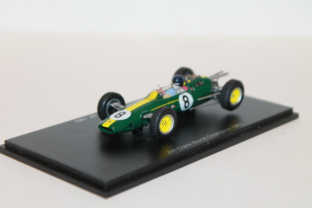 LOTUS 25 N°8 VAINQUEUR GP ITALIE 1963 SPARK 1/43°