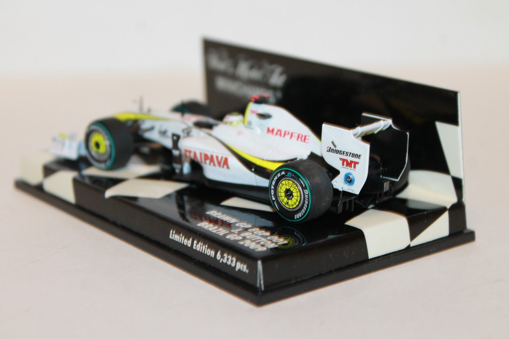 BRAWN GP BGP 001 N°22 BP BRESIL 2009 MINICHAMPS 1/43°