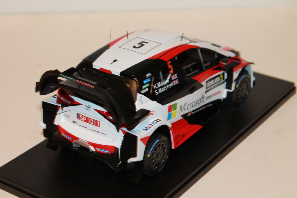 TOYOTA YARIS WRC N°5 VAINQUEUR RALLYE SUEDE 2019 IXO 1/18°