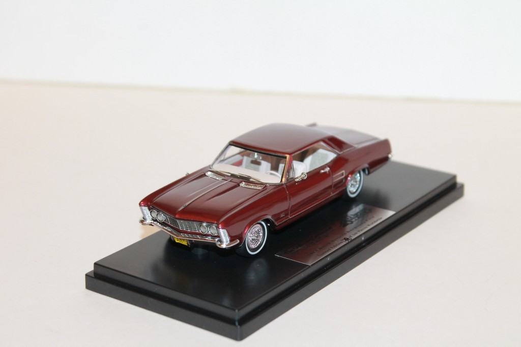 BUICK RIVIERA 1963 ROUGE BURGUNDY GOLDVARG 1/43°