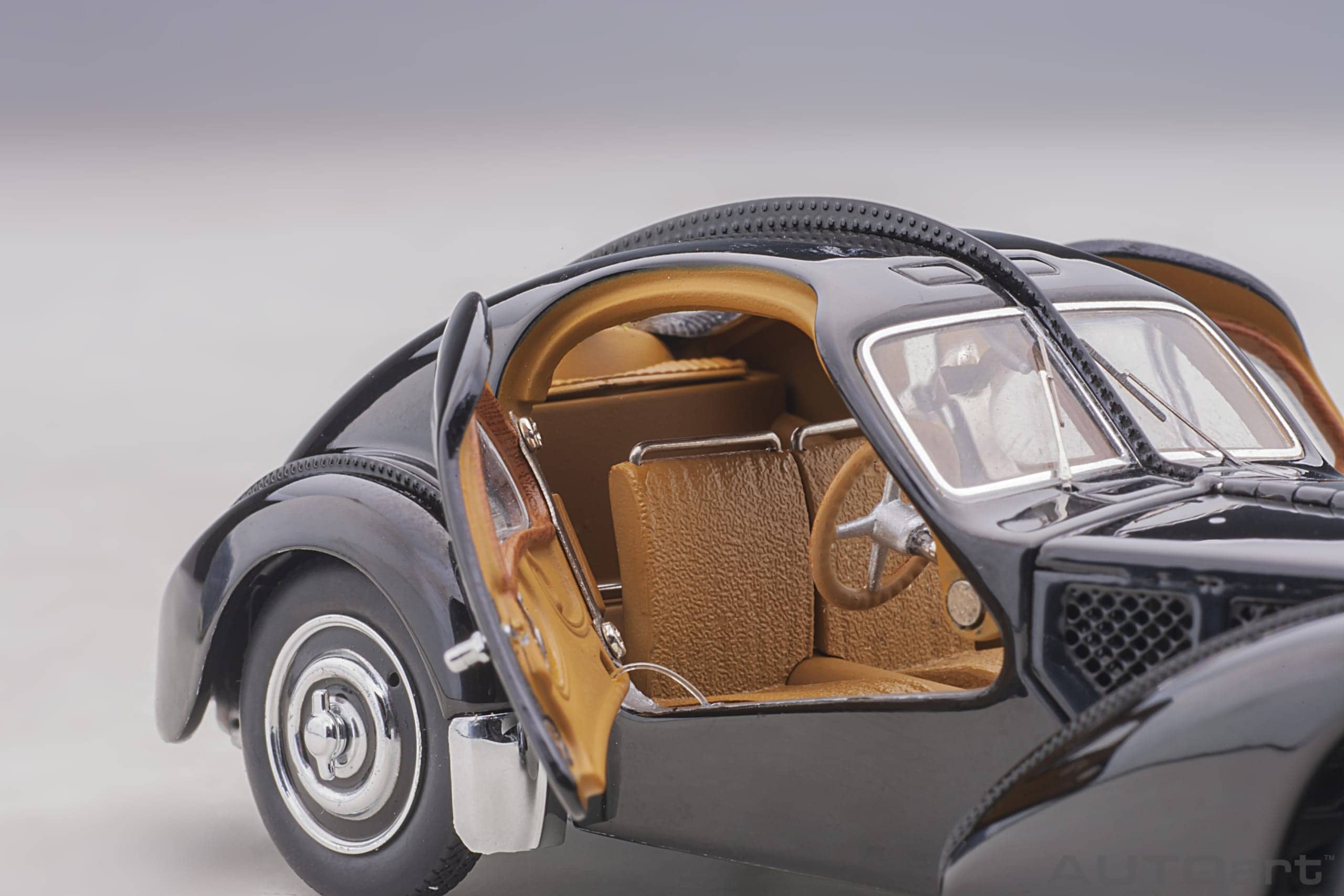 BUGATTI TYPE 57SC ATLANTIC NOIR AUTO ART 1/43°