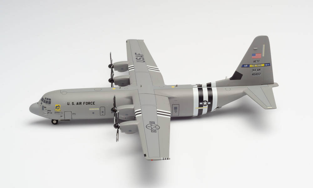 LOCKHEED C-130J-30 US AIR FORCE HERPA 1/200°