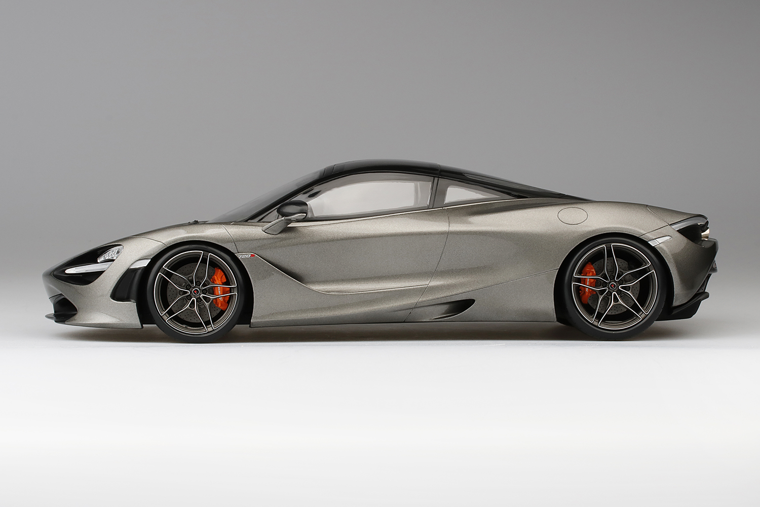 MCLAREN 720S 2018 GRISE TRUE SCALE MODELS 1/12°