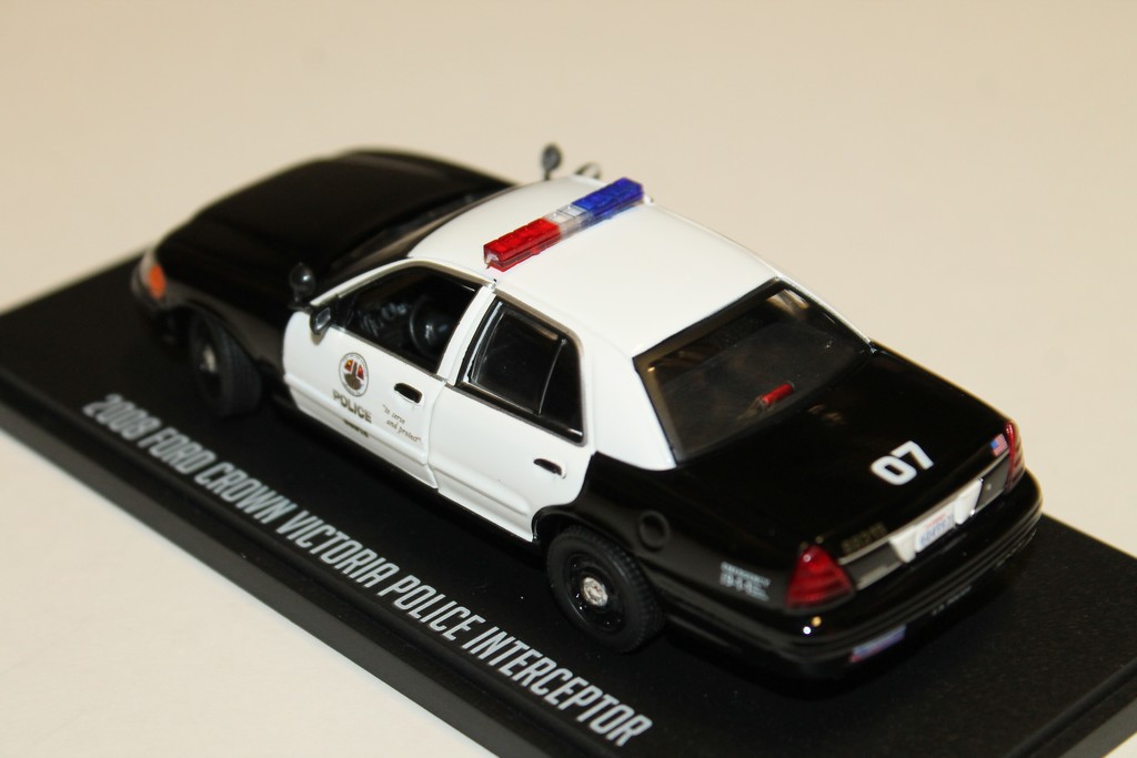 FORD CROWN VICTORIA POLICE INTERCEPTOR GREENLIGHT 1/43°