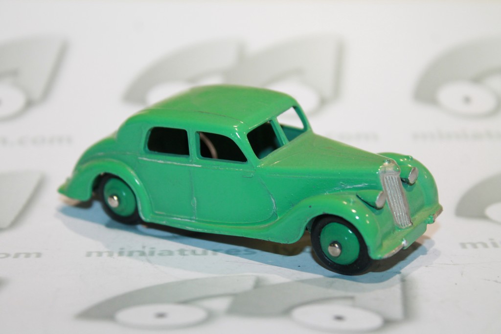 RILEY SALOON VERTE DINKY TOYS