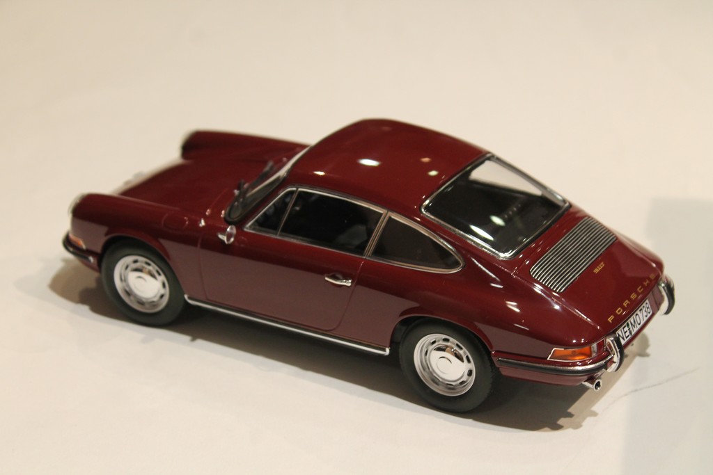 PORSCHE 911 T 1969 NOREV 1/18°