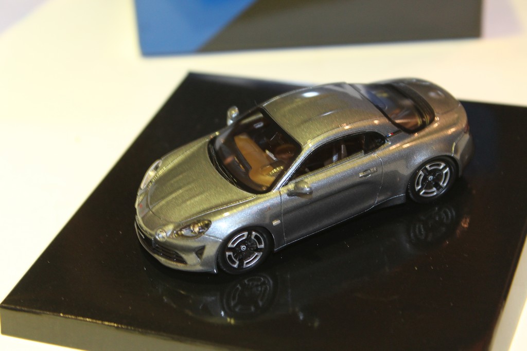 ALPINE A110 LEGENDE SPARK 1/43°