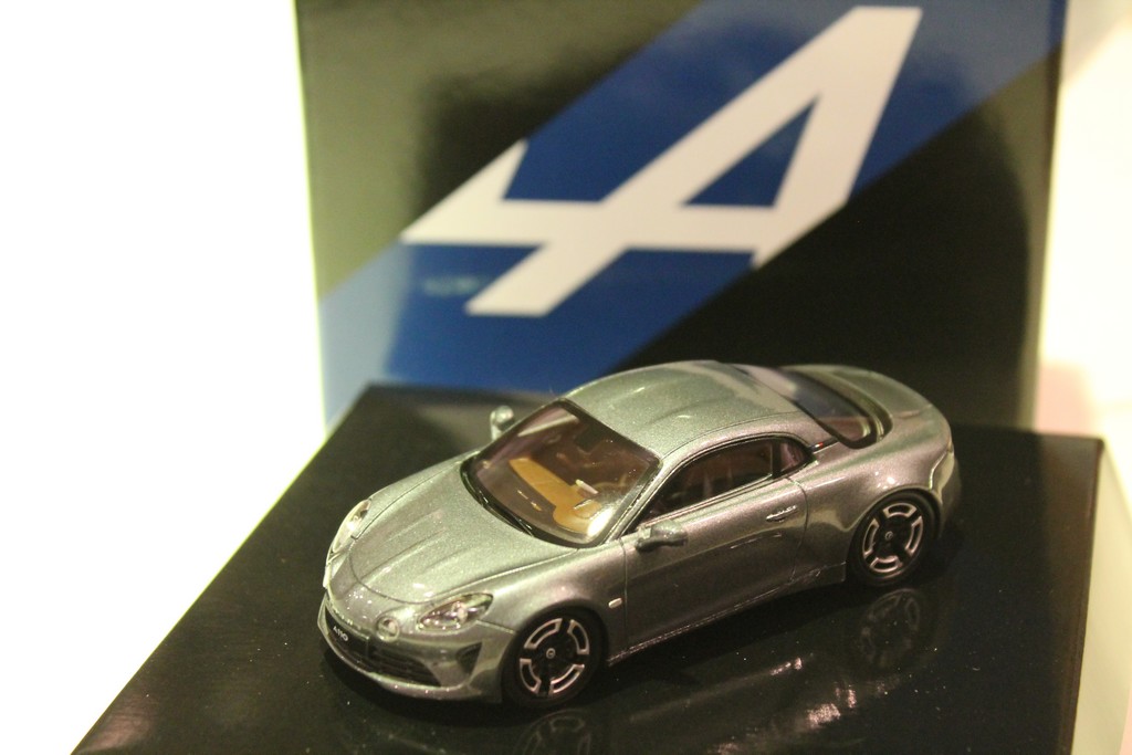 ALPINE A110 LEGENDE SPARK 1/43°