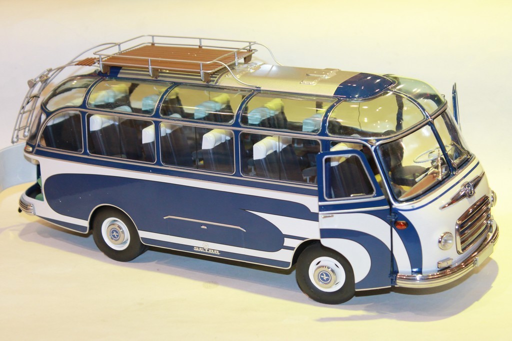 SETRA S6 BLEU ET BLANC 1960 SHUCO 1/18°