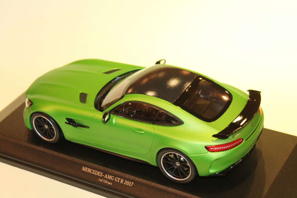 MERCEDES AMG GT R VERT 2017 MINICHAMPS 1/43°