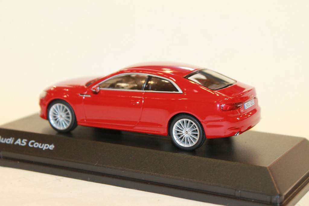AUDI A5 COUPE ROUGE 2018 SPARK 1/43°