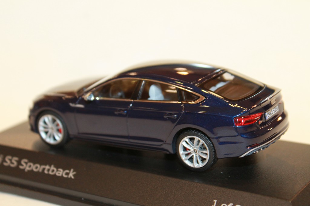 AUDI S5 SPORTBACK BLEU 2018 PARAGON 1/43°