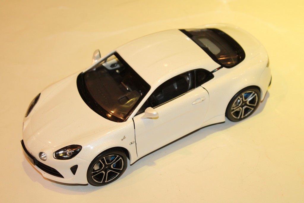 RENAULT ALPINE A110 2018 BLANC SOLIDO 1/18°