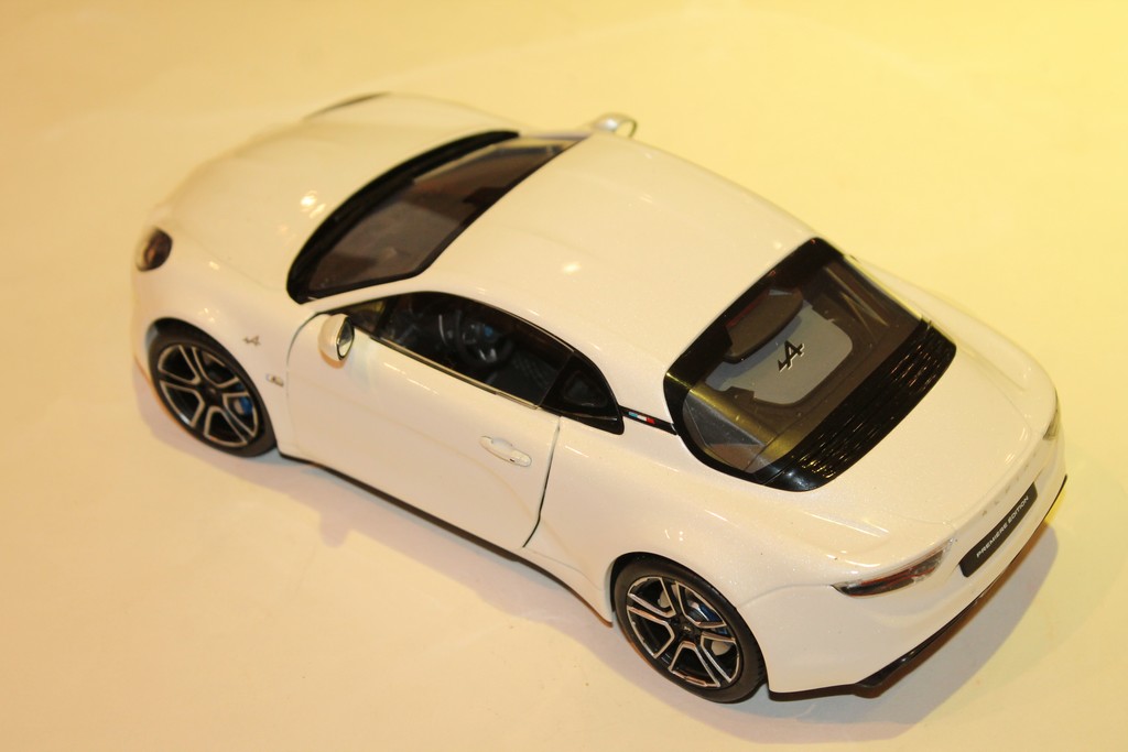 RENAULT ALPINE A110 2018 BLANC SOLIDO 1/18°