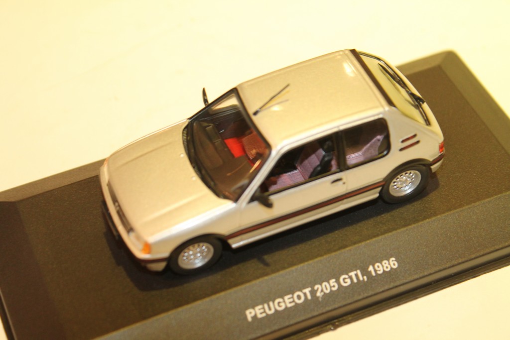 PEUGEOT 205 GTI 1986 SOLIDO 1/43°