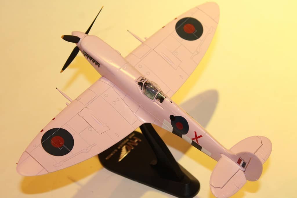SUPERMARINE SPITFIRE HOBBYMASTER 1/48°