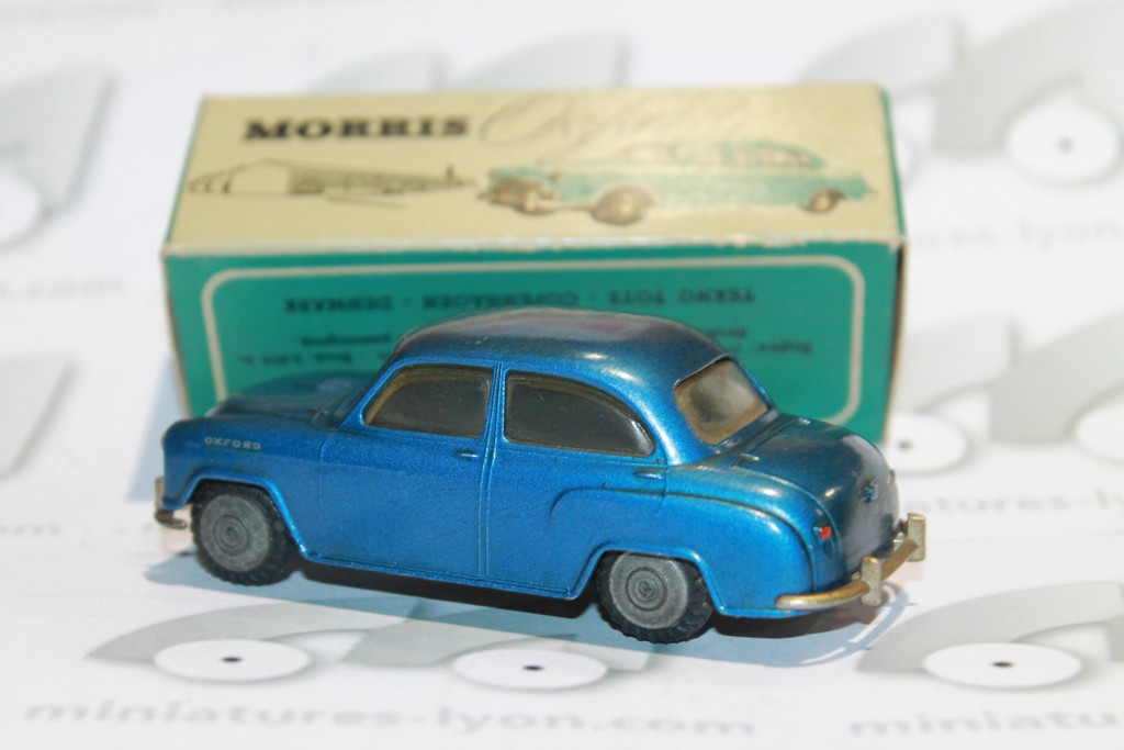 MORRIS OXFORD SERIES II BLEUE TEKNO