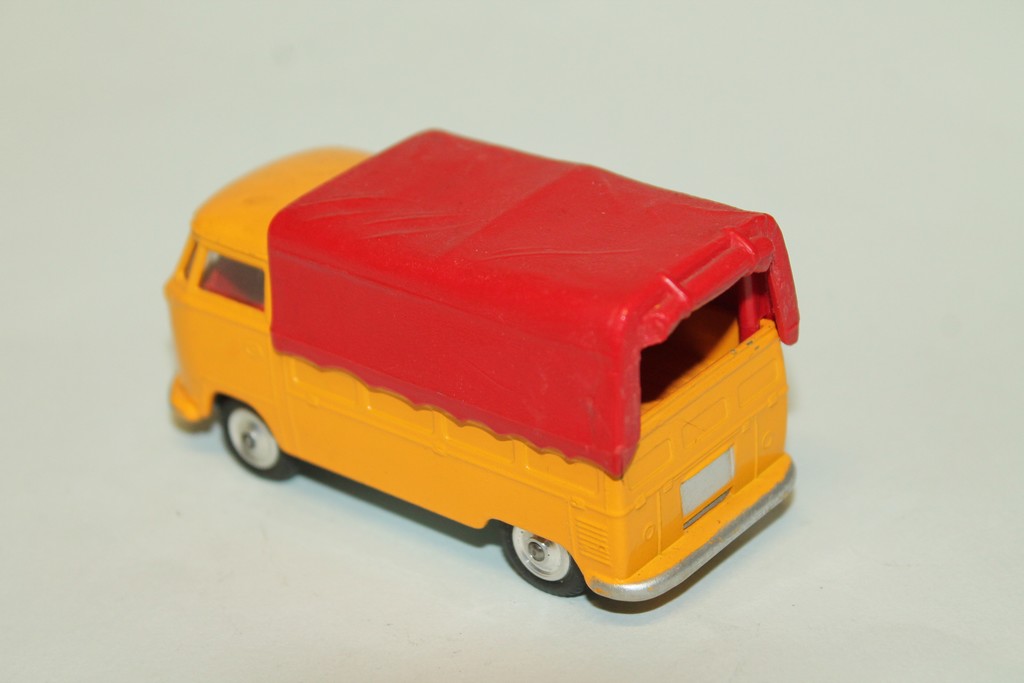 VOLKSWAGEN COMBI PICK UP CORGI TOYS 1/43°
