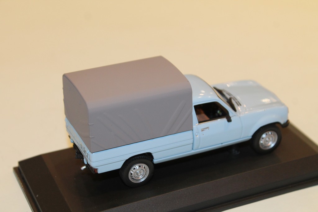 PEUGEOT 504 PICK UP BLEU 1985 NOREV 1/43°
