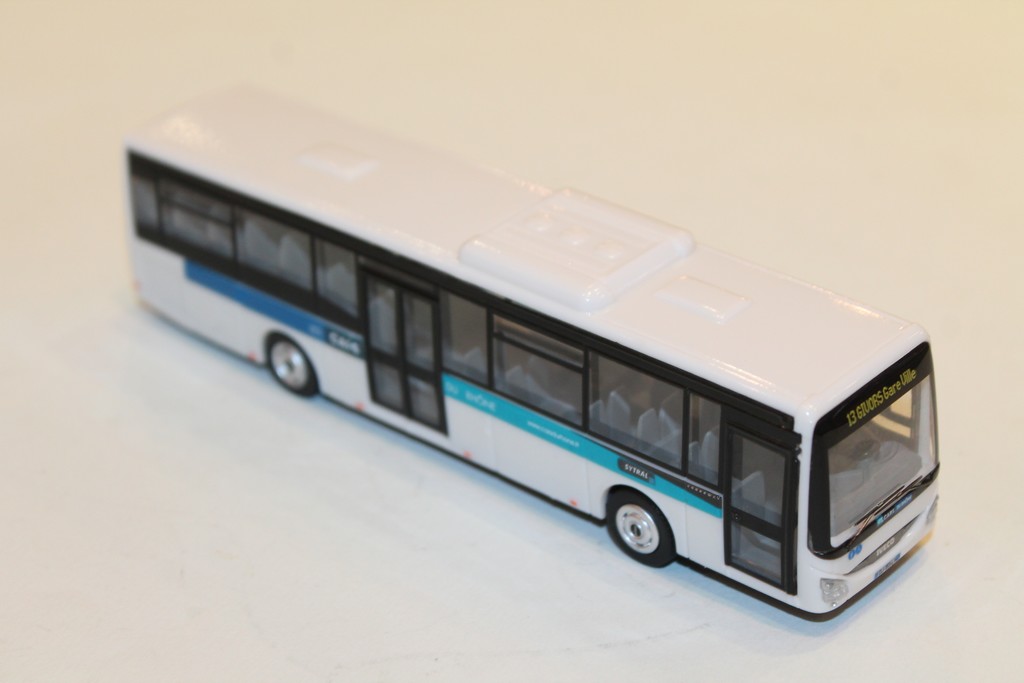 IVECO BUS CROSSWAY "CARS DU RHONE" 2014 NOREV 1/87°