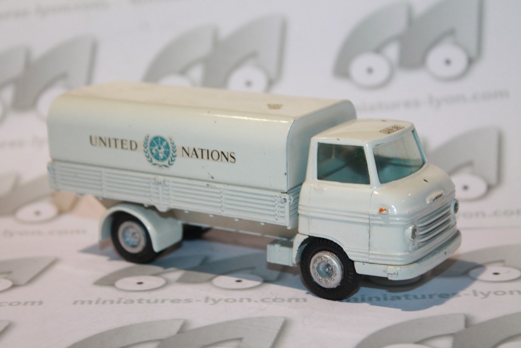 VOLVO EXPRESS UNITED NATIONS TEKNO 1/43°