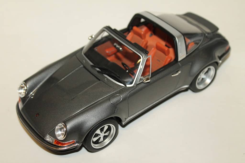 PORSCHE SINGER TARGA MARRON 1/18°