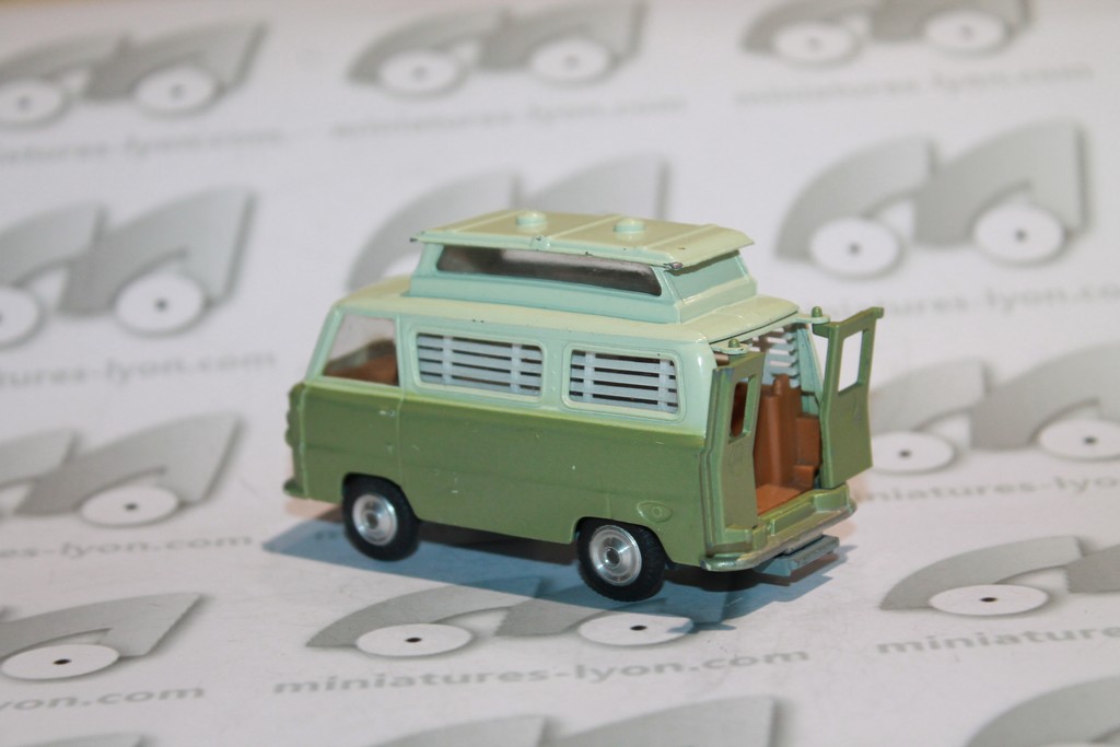 FORD THAMES AIRBORNE CARAVAN CORGI 1/43°