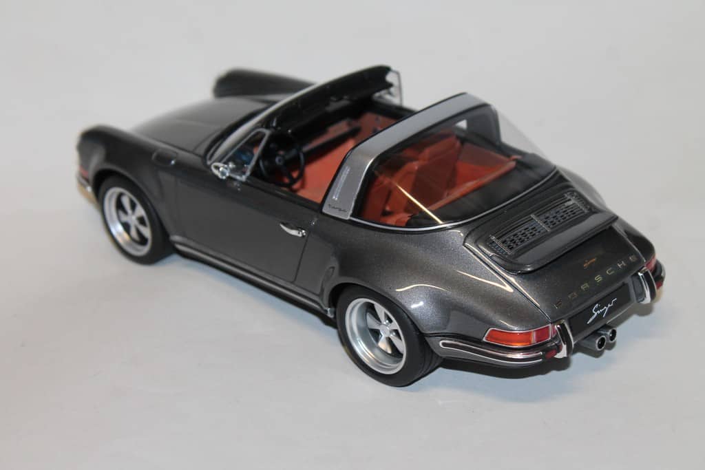 PORSCHE SINGER TARGA MARRON 1/18°