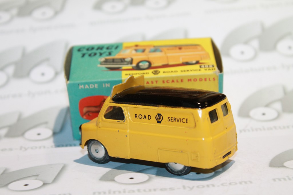 BEDFORD ROAD SERVICE FAN CORGI 1/43°