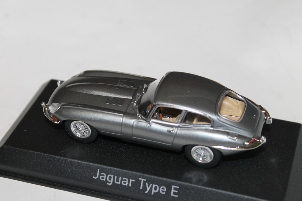 JAGUAR TYPE E GRISE 1964 NOREV 1/43°