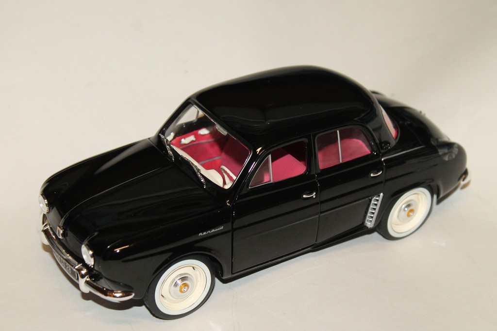 RENAULT DAUPHINE NOIR 1958 NOREV 1/18°