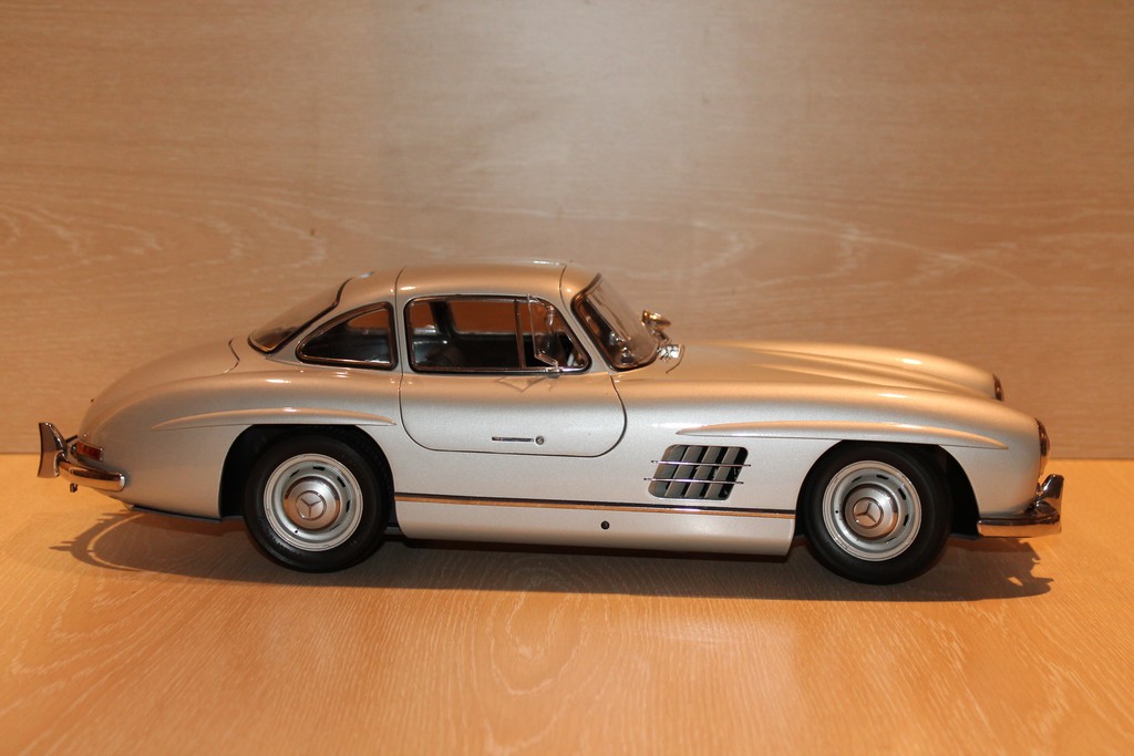 MERCEDES 300 SL PREMIUM X 1/8°