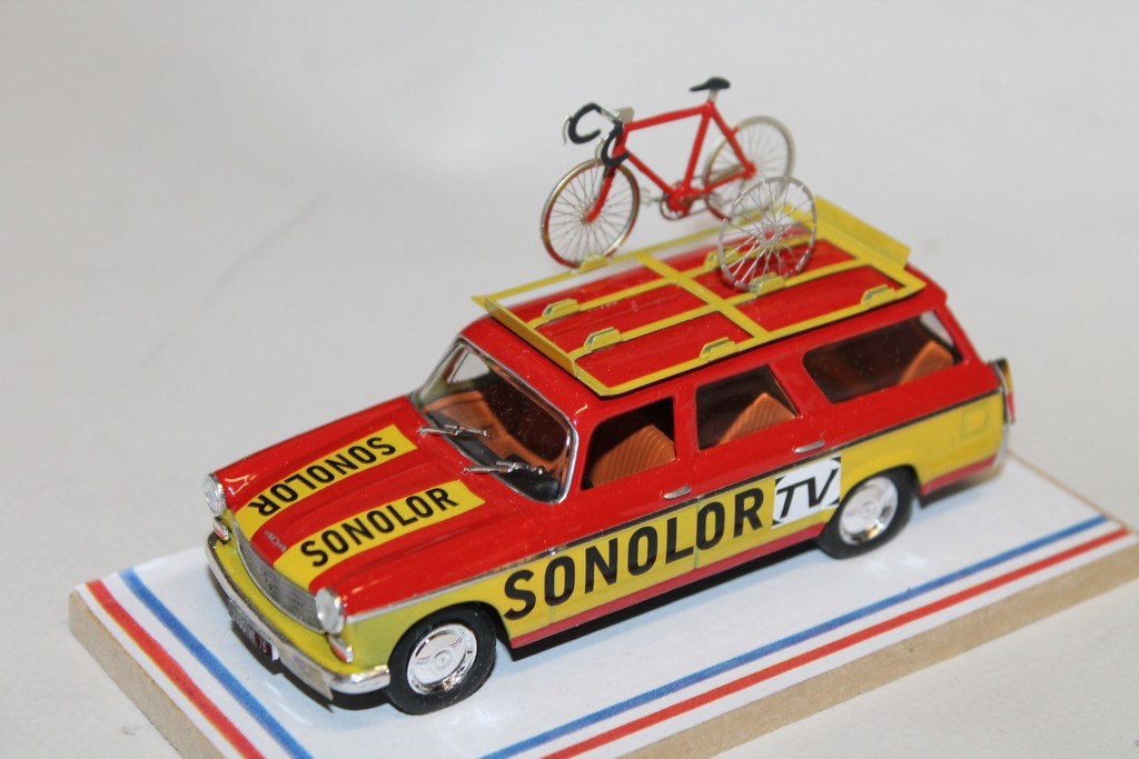 PEUGEOT 404 BREAK EQUIPE SONOLOR TDF 1973 AUTORECLAME 1/43°