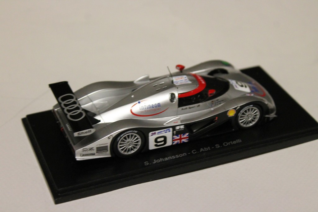 AUDI R8C N°9 Le Mans 1999