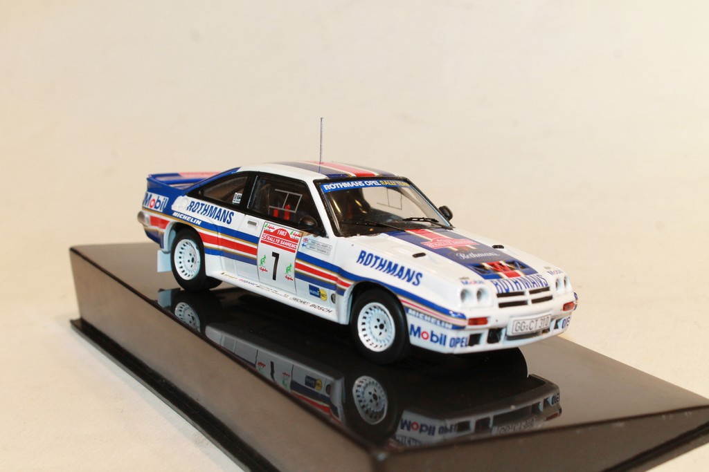 OPEL MANTA 400 N°7 RALLY SANREMO 1983 IXO 1/43°