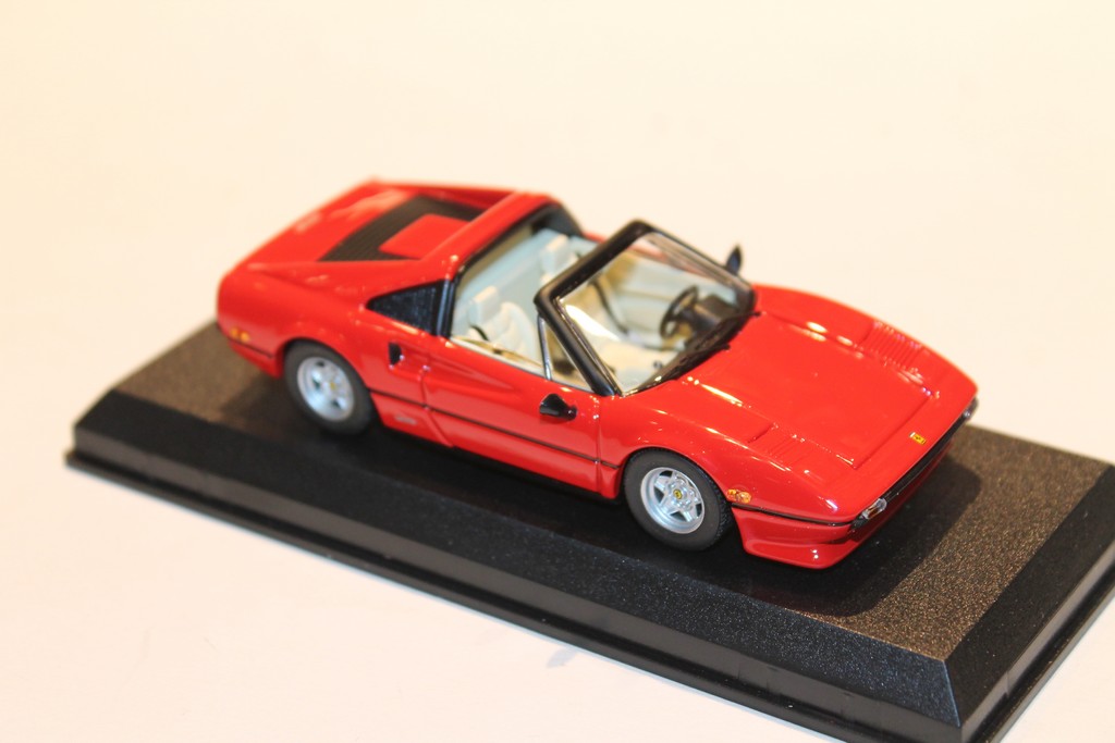 FERRARI 308 GTS "MAGNUM" ROUGE 1979 BEST 1/43°