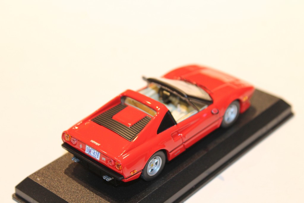 FERRARI 308 GTS "MAGNUM" ROUGE 1979 BEST 1/43°