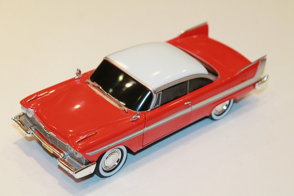 PLYMOUTH FURY ROUGE "CHRISTINE" 1958 GREENLIGHT 1/24°