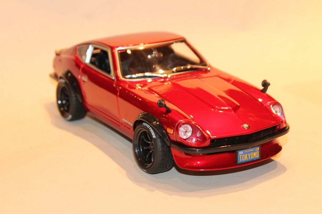 DATSUN 240Z 1971 ROUGE MAISTO 1/18°