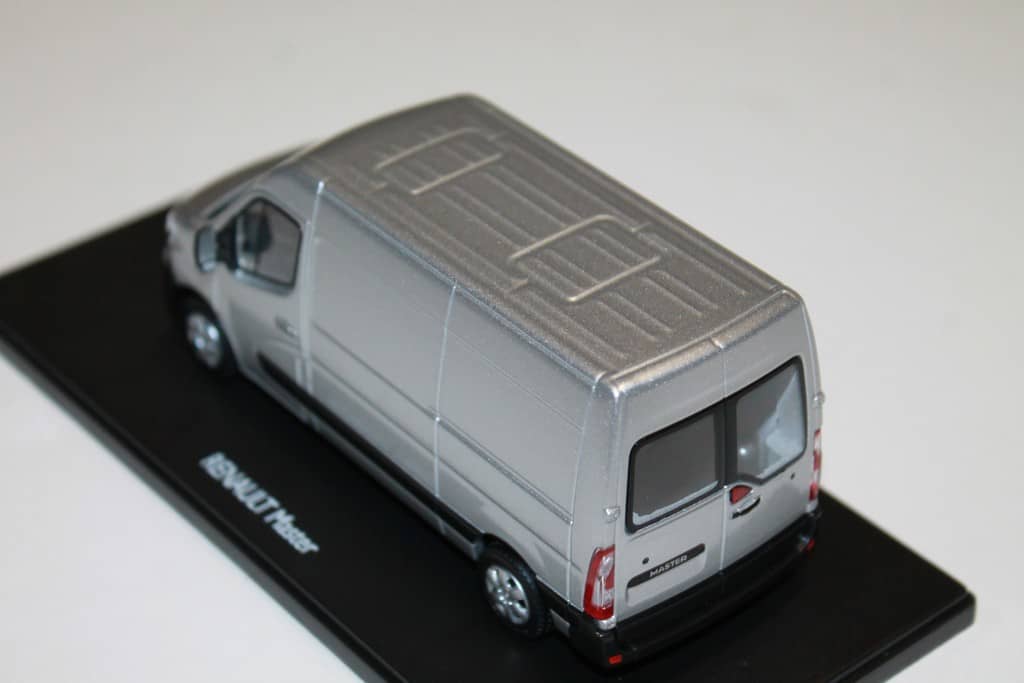 RENAULT MASTER 2019 POLICE GRIS - Deluxe Racing
