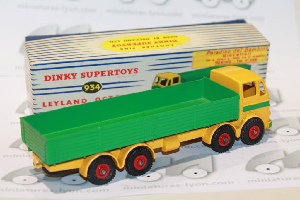 Dinky Supertoys Leyland Octopus Wagon (934). A very unusual example, possible colour trial, in mid b