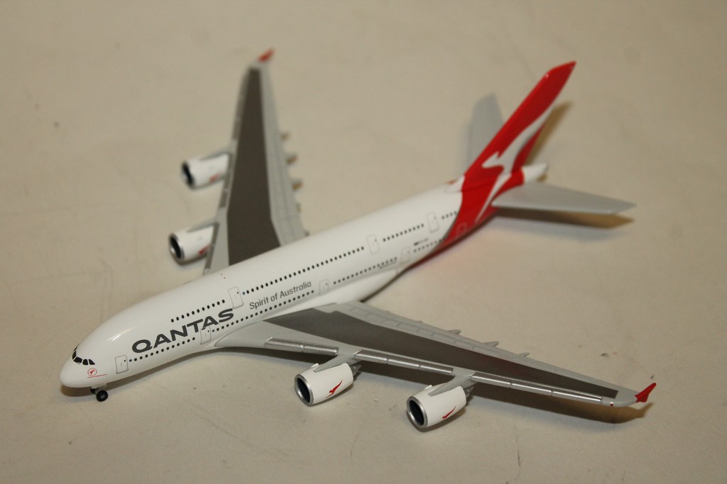 AIRBUS A380 QANTAS HERPA 1/500°