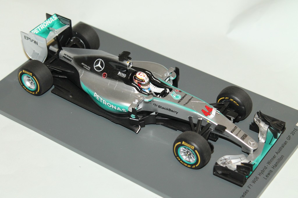 MERCEDES F1 W06 HYBRID HAMILTON WC 2015 SPARK 1/18°