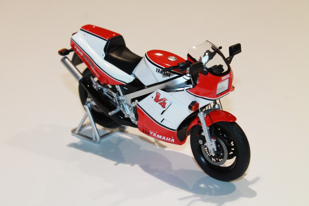 YAMAHA RD500 LC 1985 SPARK 1/12°